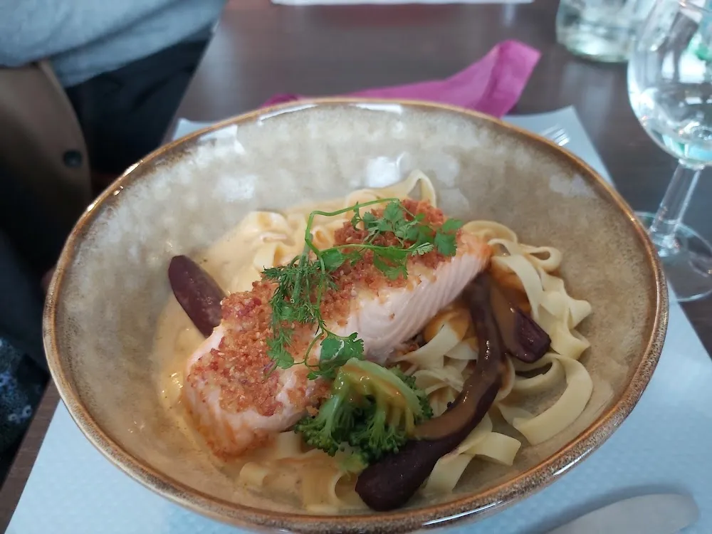 Pavé de Saumon Et Tagliatelles